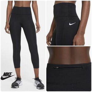 Nike Fast Women's Mid-Rise Crop Running Leggings in Black